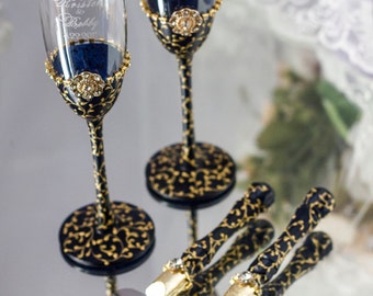 Navy and Gold Wedding Set, Navy Gold Wedding Flutes and Cake Server Sets, Cake Cutting Set, Toasting Flutes, Wedding Gift, Champagne Glasses