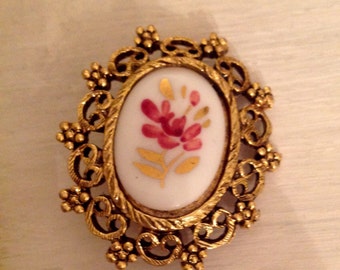 Vintage Victorian Brooch.......Antique brass finish.......Handpainted flower with gold accents