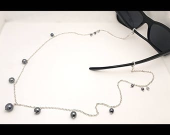 Beaded sunglasses charm