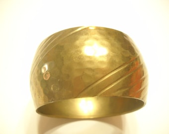 Vintage Brass WIDE BANGLE BRACELET (5007)