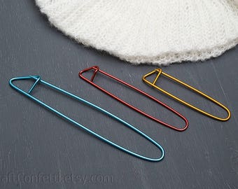 Knitting stitch holder set of 3 Lightweight aluminium stitch holder Large Metallic stitch holders Knitting markers Safety pin