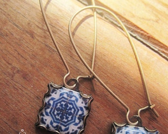 Dangle earrings, Mural jewelry, Azulejos tiles, Portuguese jewelry, Spanish drop earrings, Gypsy tile, Iberian, Moorish, blue and white