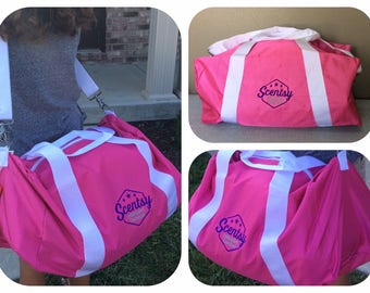 Authorized Scentsy Vendor Large Duffle Overnighter Gym Bag Carry All Tote Scentsy Consultant Gear