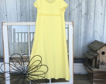 Size 3 yellow knit dress