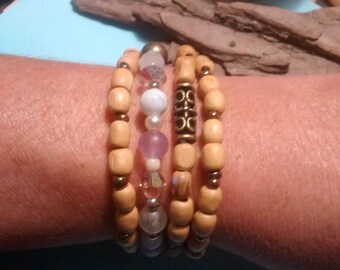 Set of 4 Bohemian style bracelets