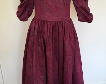 Vintage Laura Ashley Dark Pink Floral Lace High Neck Edwardian Victoriana Maxi Midi Dress. Size 16