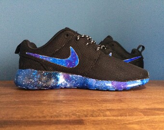 nike roshe run galaxy