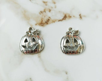 Jack-O-Lantern Charm // 4 PCS // Halloween // Fall //Pumpkin
