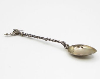 930 sterling silver - vintage nautical giant squid tea spoon - t1038