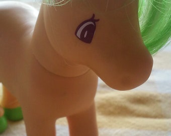 Strawberry shortcake's horse. 1984