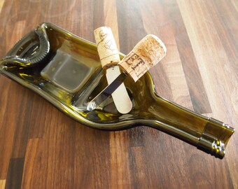 Recycled slumped wine bottle tray, 2 sections, green glass