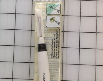 Clover Seam Ripper White Plastic - 482CV