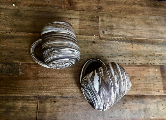 ceramic coffee mug-marble design - Brown and white