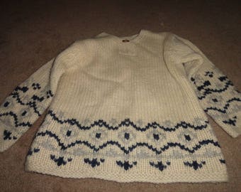 Size Small Vintage sweater 44 in bust 28 in length-sweater-ugly sweater- sweater- ugly christmas sweater--