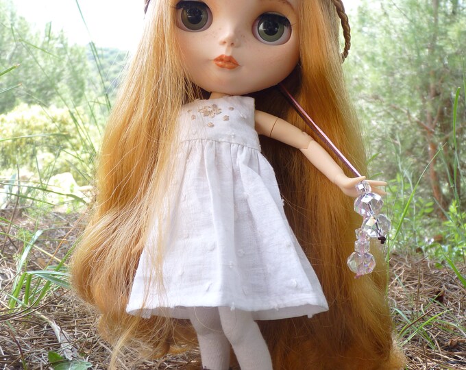 CANNELLE, a sweet Venetian blonde