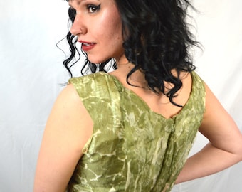 Vintage 1950s 50s Green Silk Wiggle Party Dress