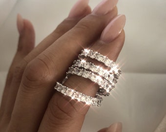 Kimora Silver Celebrity Round Cut Cubic Zirconia Bezel Setting Diamond Eternity Band Ring / Kylie Jenner Ring / Khloe Kardashian Ring