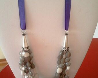 Silver metal and Ribbon necklace