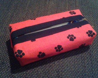 Paws Pocket Tissue Holder