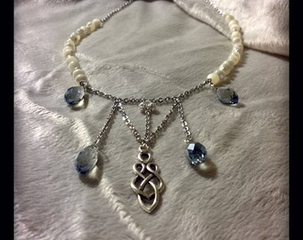 Pearl Necklace and Celtic knot