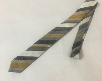 Vintage skinny tie / vintage tie / striped tie / skinny tie