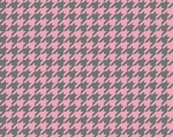Pink and Gray Houndstooth Fabric, Riley Blake C980-16 Medium Houndstooth, Gray & Baby Pink Houndstooth Fabric, Cotton Quilt Fabric