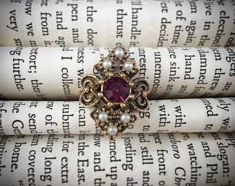 Vintage Sarah Coventry Costume Jewelry Ring