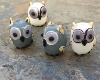Owl Beads, White and Grey Owl Beads, 16mm approx, 4 beads per package.