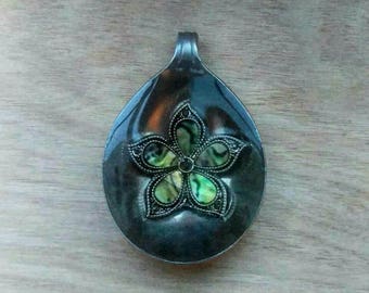 Abalone Flower Spoon Pendant