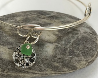 Maine Atlantic sea glass adjustable bangle charm bracelet, sand dollar sea bracelet, beach bangle bracelet, beachcomber bangle bracelet