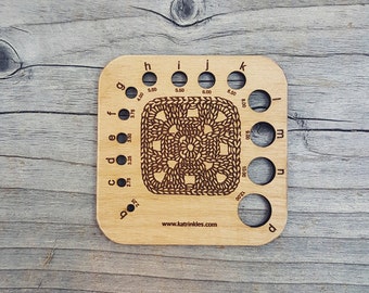 Crochet Hook Gauge - Granny Square