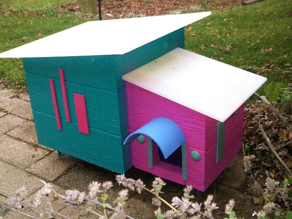 Modern Outdoor Cat House