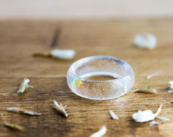 Four Seasons Winter Ring - Snow Ring , Botanical Jewellery , Pressed Flower Ring , Nature Jewellery , Resin Ring , Glitter Ring , Rainbow