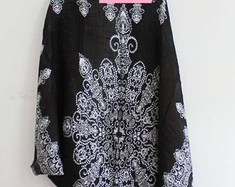 Cocoon Kimono with Paisley Print