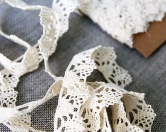 Vintage lace trim, natural cream cotton lace, 3/4" wide woven lace edging