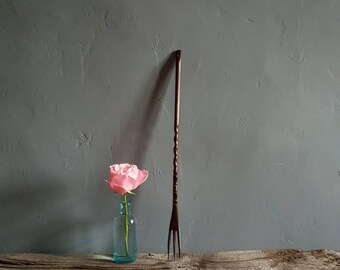Carved Wooden Back Scratcher