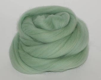 2-4 oz Merino Wool 21 Micron Giant Bulky Yarn In Mint Color Nuno Needle Felting 100% Natural Eco-Friendly Roving Spinning Fiber
