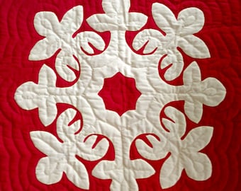 Hawaiian quilt - wood rose pattern - hand appliquéd & hand quilted - 25 3/4" x 26 1/2" - red and yellow - vintage 1970s