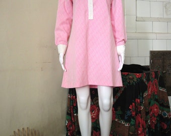 SALE** Vintage 60s structured Mod Shirt Dress 1960s 60s **SALE