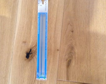 Double pointed knitting needles 3mm Millward