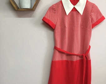 Vintage Size Medium 1960s Mod Dress