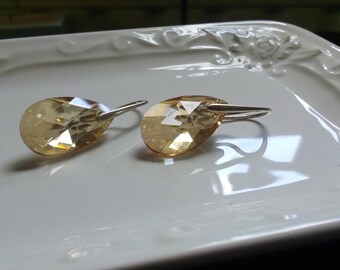 ARTISAN 925 sterling silver earrings,Swarovski crystal earrings,teardrop dangle earrings,peach crystal earring,contemporary by magyartist