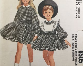 Sewing pattern - girls dress pattern - vintage sewing pattern - Size 4 - Breast 23" - child's sewing pattern