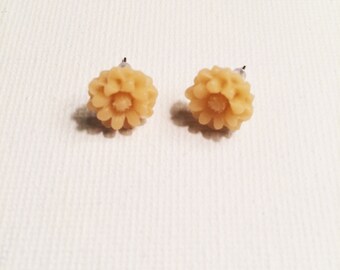 Canary Yellow/Seafoam Green Floral Earrings