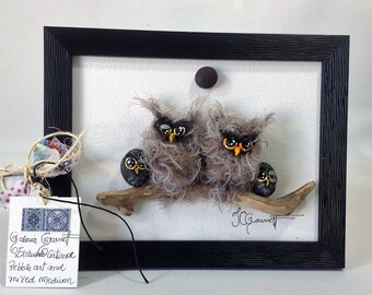 Pebble and mixed medium art - Exclusite artwork - 445