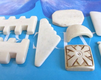 Beige Bone Cabachon, Cream Bone Cabachons, Triangle White Bone, Freeform Cabs, Freeform Cabs, Mix Shape Buffalo Bone Pieces, 8 Pc 08234