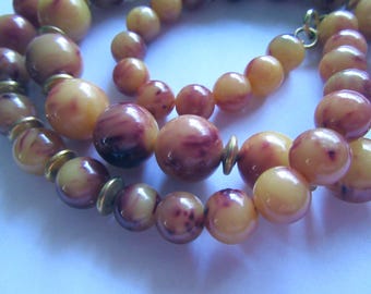 Vintage Bakelite Necklace Beads Fall Colors Butterscotch Merlot Costume Jewelry MoonlightMartini