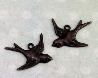 Bird Charm Matte Black, Trinity Brass, 1 Pair MB20