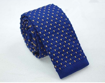 Knit Wedding Ties.Royal Blue Necktie with Mini White Patterns.Knitted Ties for Men.Skinny Knitted Tie.Groomsman Neckties.