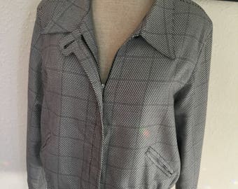 80’s Vintage Black/White Waist Jacket